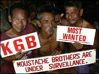 Nhóm Huynh đệ có râu trình diễn các màn châm biếm