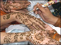 मेहंदी लगे हाथ