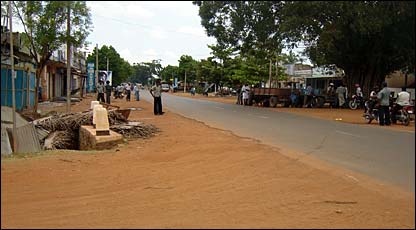 Kilinochchi town was deserted on Sunday 05 October