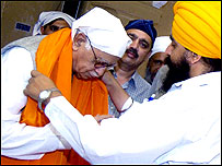 आडवाणी का स्वागत