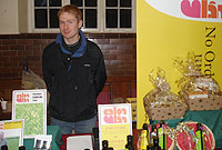 Rhydian Owen yn sôn am olew Calon Lan.