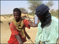  دو مرد رویاروی خشکسالی