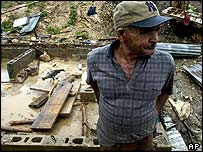 Destruição causada pela tempestade tropical Jeanne na República Dominicana