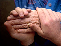 ज़्यादातर लोग दायाँ हाथ इस्तेमाल करते हैं