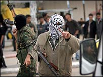 Han Yunus'ta Filistinli bir polis