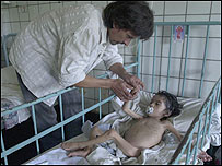 Criança subnutrida na Argentina