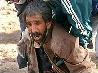 भूकंप पीड़ित