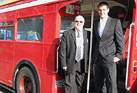 Eirian Wyn ac Owain Tudur Jones ar fws Cyhoeddi Eisteddfod Genedlaethol Abertawe a'r Cylch 2006