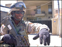 Irak'ta bir ABD askeri