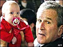 George W. Bush e um bebê