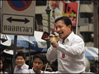 Ứng viên Chuwit Kamolvisit 