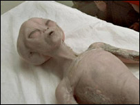 博物馆中展出的外星人模型