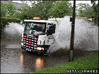 رانندگی در سیل