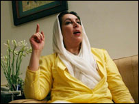 بی نظیر بوتو نخست وزیر سابق پاکستان