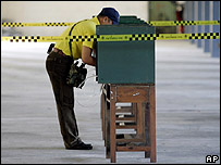 یک رأی دهنده در بانکوک 