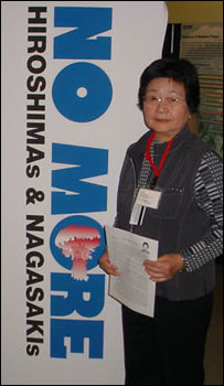 प्रदर्शनी में पोस्टर