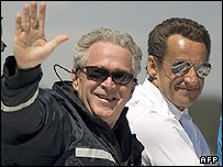 Ông Sarkozy cùng Tổng thống Bush