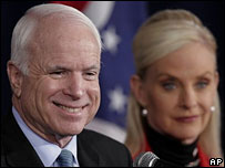 John McCain e sua mulher, Cindy