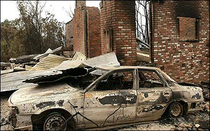  Cảnh hoang tàn sau đám cháy đi qua 