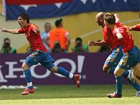 David Villa a Sbaen yn dathlu.