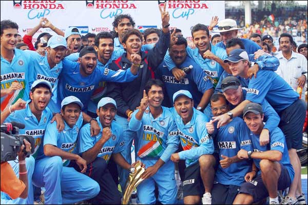 भारत ने जीता हीरो होंडा कप