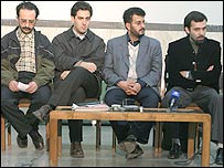 از راست به چپ: روزبه ميرابراهيمی، شهرام رفيع زاده، اميد معماريان و جواد غلام تميمی، از بازداشت شدگان سايت های اينترنتی که عليه خود اعتراف کرده اند - عکس از خبرگزاری فارس