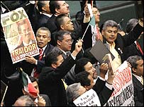 Tribuna do Congresso ocupada por políticos