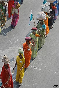 Người biểu tình đến Delhi