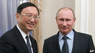 中国外长杨洁篪与俄罗斯总统普京(22/02/2013)