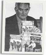 Gwyn Griffiths a'i dair cyfrol