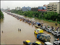 Inundação em Mumbai, na Índia