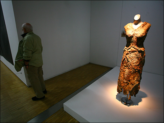 藝術館內展出了1905年以來的現代和當代藝術品。