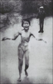 Whitney Museum of American Art, New York;Purchase, with funds from the Photography Committee  99.30.1; Art(c)Vik Muniz/Licensed by VAGA, New York, N.Y.