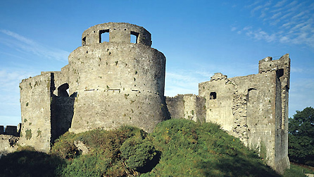 Castell Dinefwr © Cadw, Llywodraeth Cynulliad Cymru (Hawlfraint y Goron)
