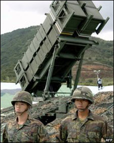 台湾爱国者导弹防御系统(2004年10月资料照片)