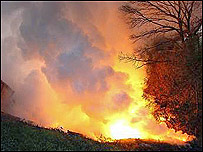 Гевін Десаліс вважає, що так само, як фосфор, горіли б і інші займисті речовини