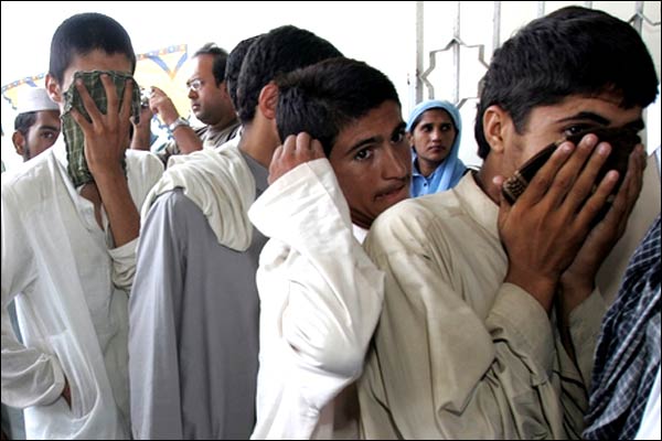 لال مسجد کے طلباء کی رہائی