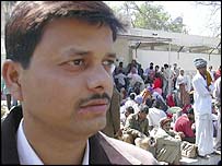 پاکستانی سفارت خانے کے سرد سلوک کا شکار