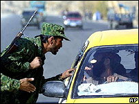 پليس درشهر جلال آباد افغانستان (عکس از آرشيو)