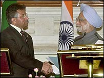 پرویز مشرف اور  منموہن سنگھ 