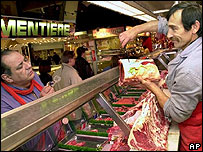 Carne vendida em mercado na França