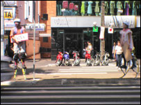 'Blitz educativa' no trânsito em Maringá (foto: Alessandra Corrêa)