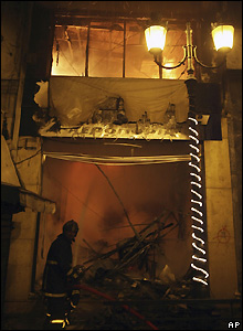 Protestocuların saldırıları