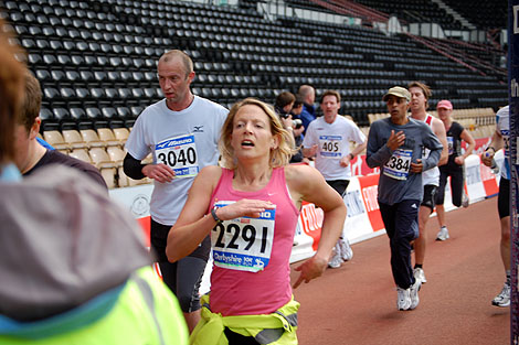 Derby 10k 2009 - at the finish line