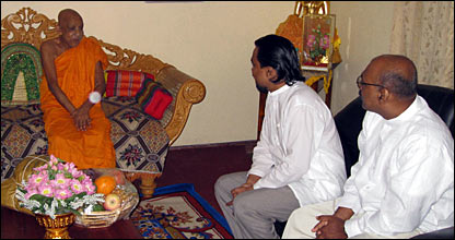 Wimal Weerawansa and Piyasiri Wijenayake (R) with Udugama Sri Dhammarakkhitha Mahanayake Thero (photo Elmo Fernando)