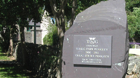A plaque to commemorate Penrhyn strike