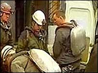 امدادگران در محل حادثه - عکس از کانال یک تلویزیون روسیه