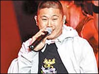 欧阳靖是少数几个打入美国Hip Hop主流的美籍华裔绕舌歌手