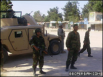 سربازان افغان و خارجی در شبرغان