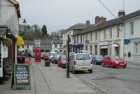 Stryd Castell Newydd Emlyn